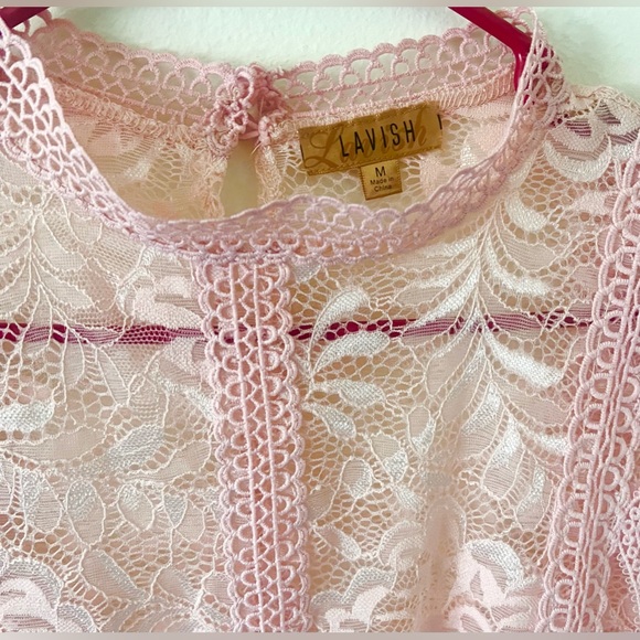 Blush Pink Lace Sleeveless Top - Picture 3 of 4